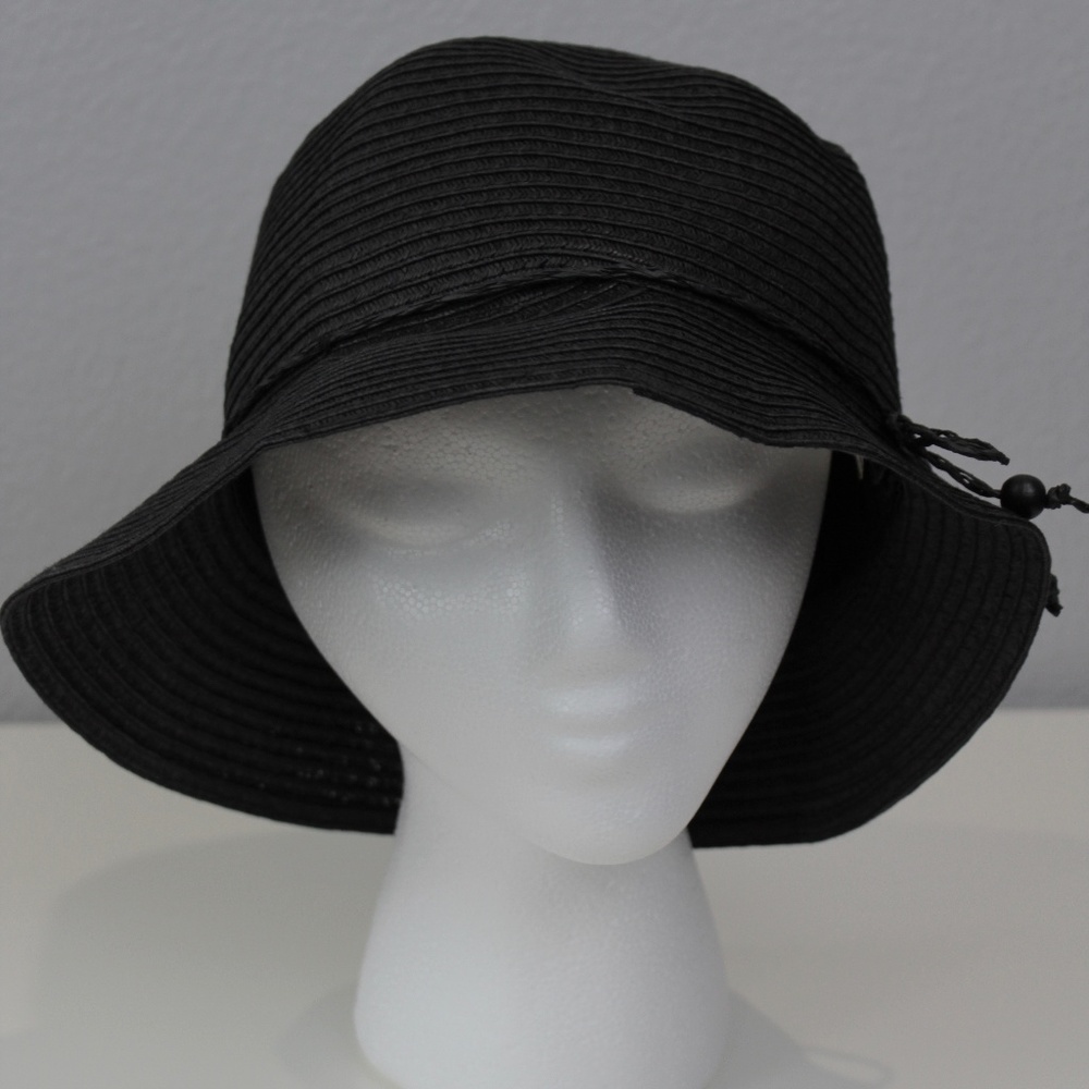 August Hats Forever Classic Cloche